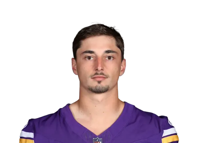 Max Brosmer headshot
